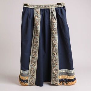 Gorgeous Vintage Suttles and Seawinds Maxi Skirt made from Viyella Fabric